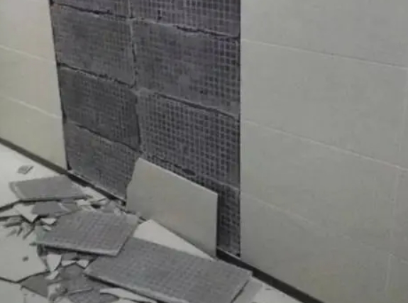 海港瓷砖空鼓维修公司分享下海港墙砖松动维修的知识